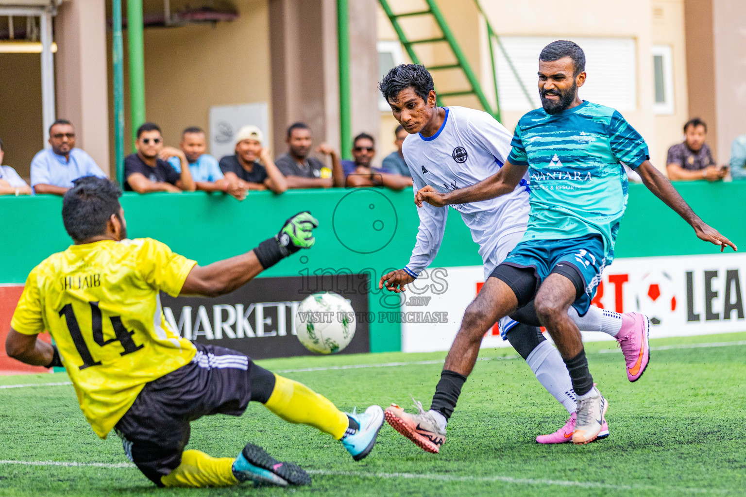 Waldord Astoria vs Anantara in Resort League 2025 (South Male Zone) day 12 was held on Monday, 13th October 2025 in Crossroads's Maldives, Photos: Areef Adam / images.mv
