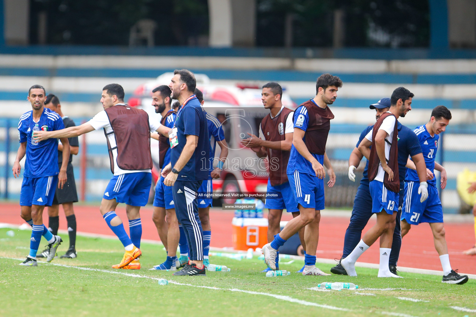 Kuwait vs Bangladesh in the Semi-final of SAFF Championship 2023 held in Sree Kanteerava Stadium, Bengaluru, India, on Saturday, 1st July 2023. Photos: Nausham Waheed, Hassan Simah / images.mv