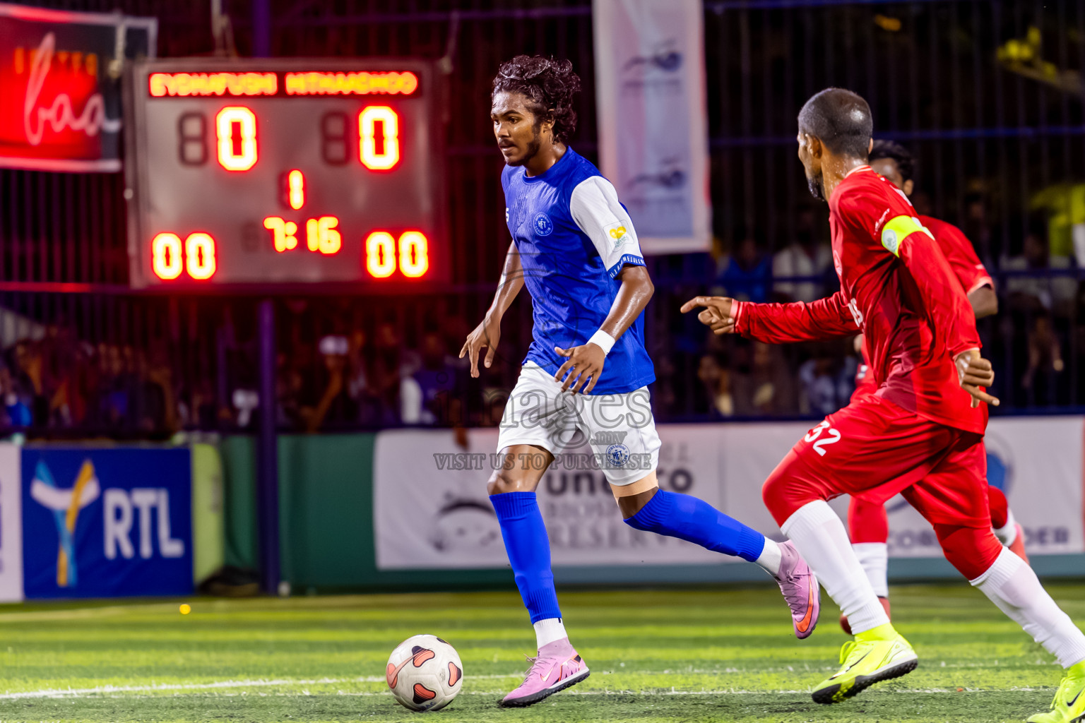 Eydhafushi vs Hithaadhoo in the finals of Better in Baa Futsal Fiesta 2025 Men's division held in B. Eydhafushi, Maldives on Monday, 17th November 2025. Photos: Nausham Waheed / images.mv