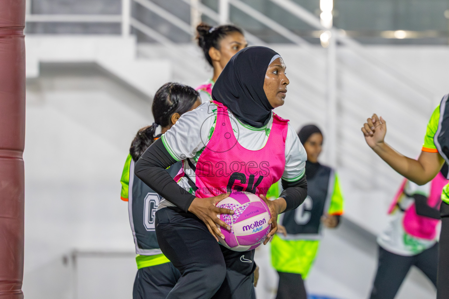 Club Green Streets vs SC Skylark in Division 1 of National Netball Tournament 2025 held in Ekuveni Netball Court at Male', Maldives on Wednesday, 21st May 2025. Photos: Mohamed Mahfooz Moosa / images.mv