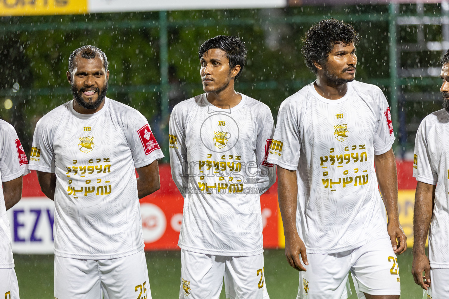 Lh. Hinnavaru VS Lh. Olhuvelifushi on Day 22 of Golden Futsal Challenge 2025 was held on Sunday, 26 January 2025, in Hulhumale', Maldives. 
Photos: Hassan Simah / images.mv