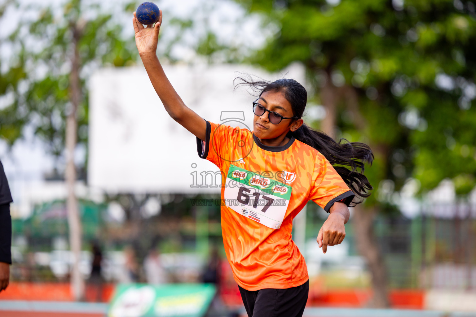Day 4 of Inter-school Athletics Championship 2025 held in Ekuveni Synthetic Track, Male', Maldives on Thursday, 09th October 2025. Photos by: Nausham Waheed / Images.mv