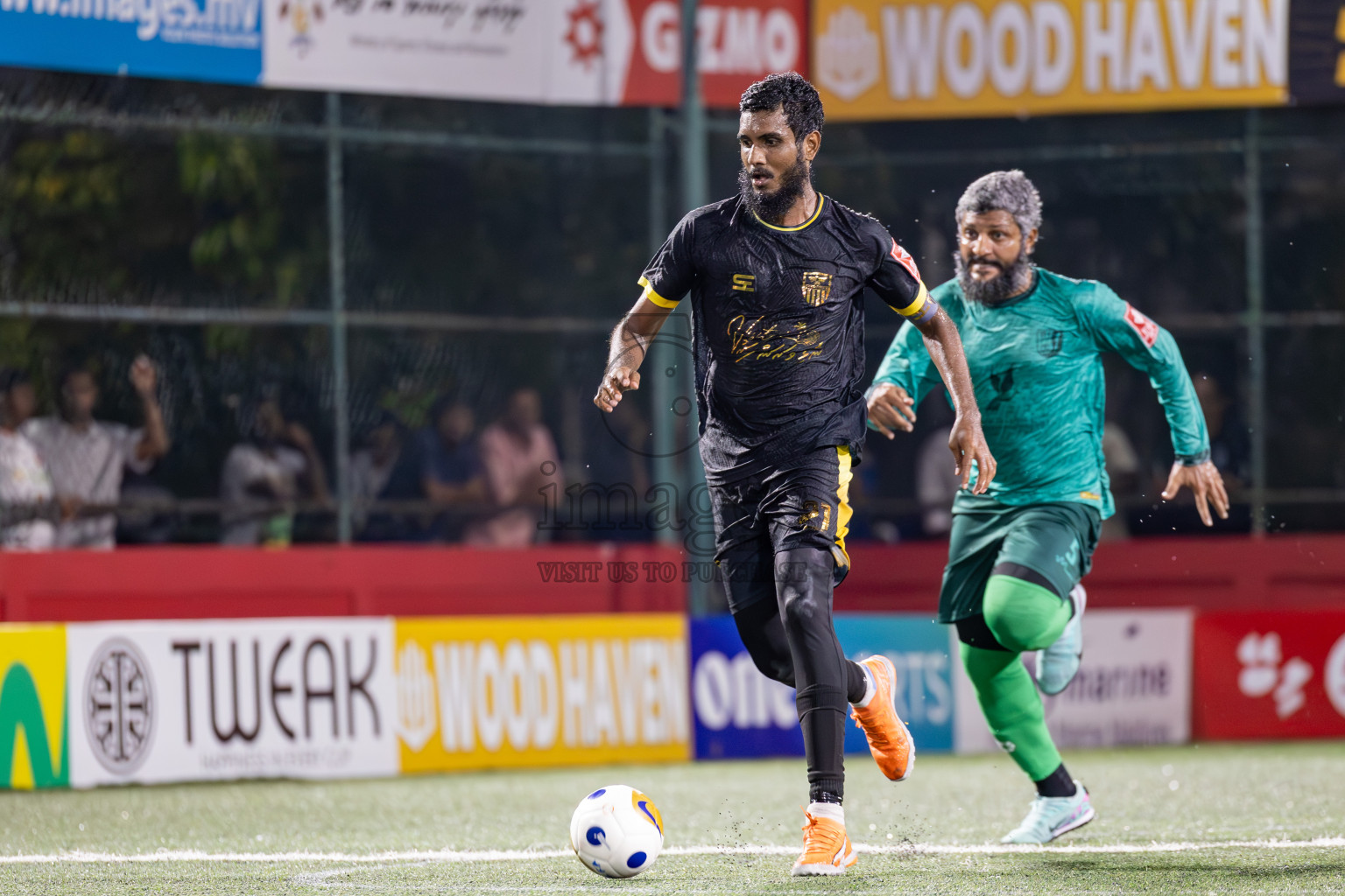 HDh Nolhivaranfaru vs HDh Hanimaadhoo in Day 9 of Golden Futsal Challenge 2025 was held on Monday, 13th January 2025, in Hulhumale', Maldives
Photos: Ismail Thoriq / images.mv