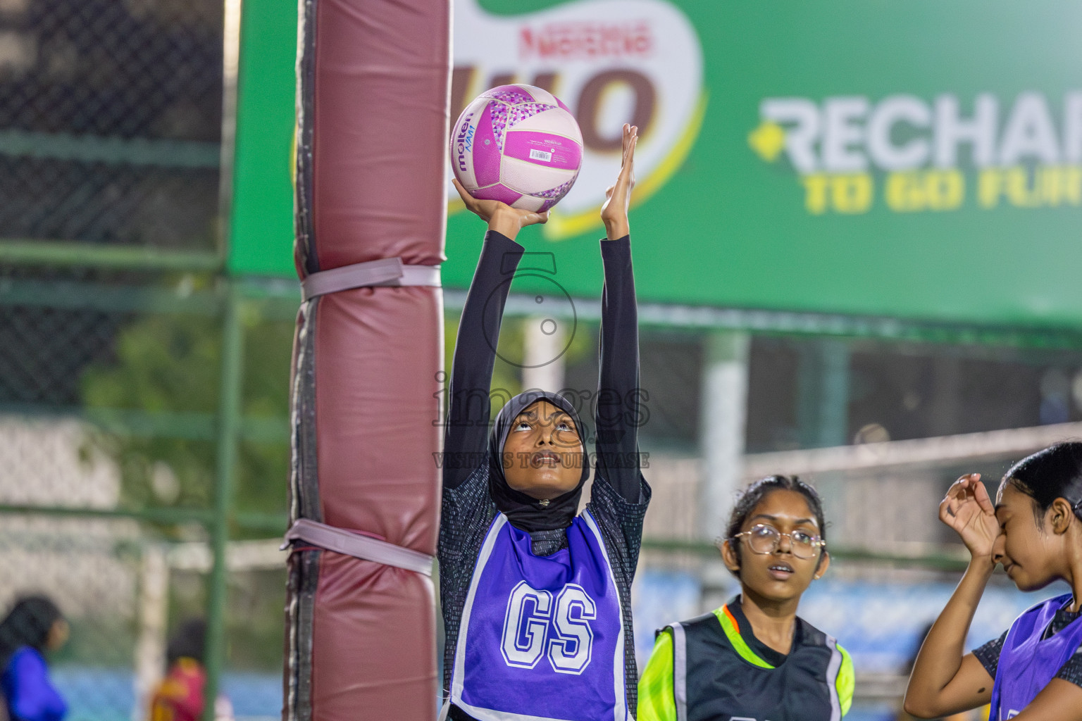 Sports Club Shining Star vs Sports Club Shining Skylark in Division 1 of National Netball Tournament 2025 held in Ekuveni Netball Court at Male', Maldives on Friday, 23rd May 2025. Photos: Mohamed Mahfooz Moosa / images.mv