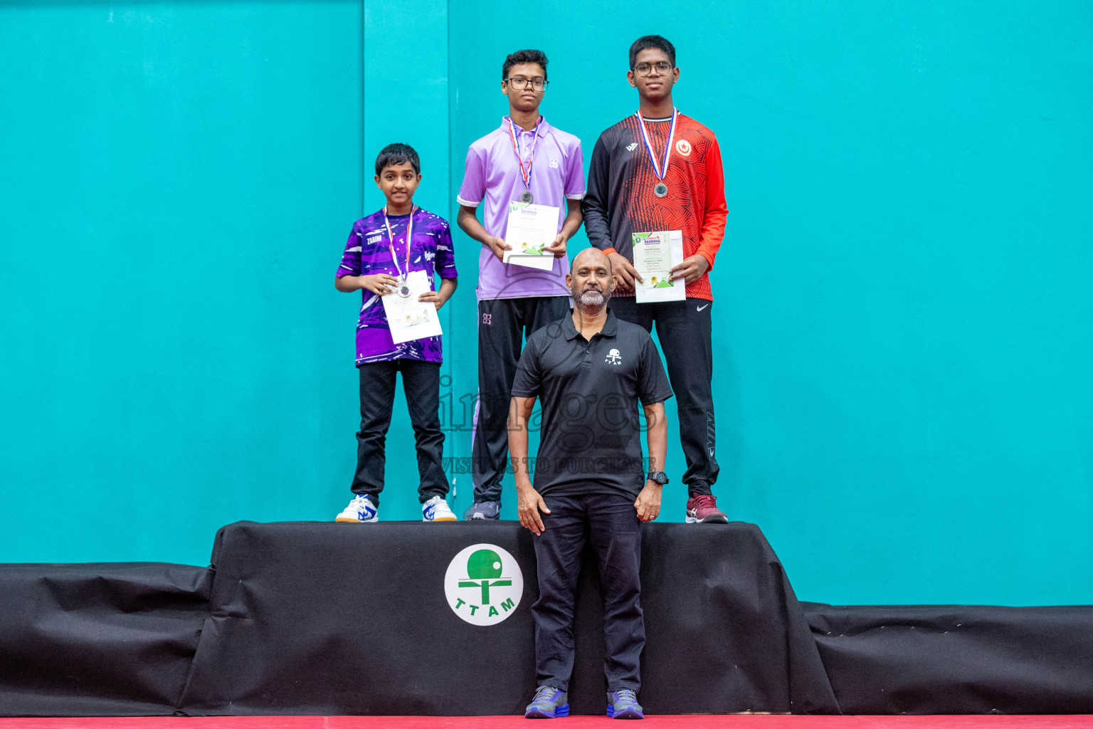 Senior Finals and Awarding ceremony of Interschool Table Tennis Tournament 2024 was held in Male' TT Hall, Male', Maldives on Saturday, 10th August 2024.
Photos: Ismail Thoriq / images.mv