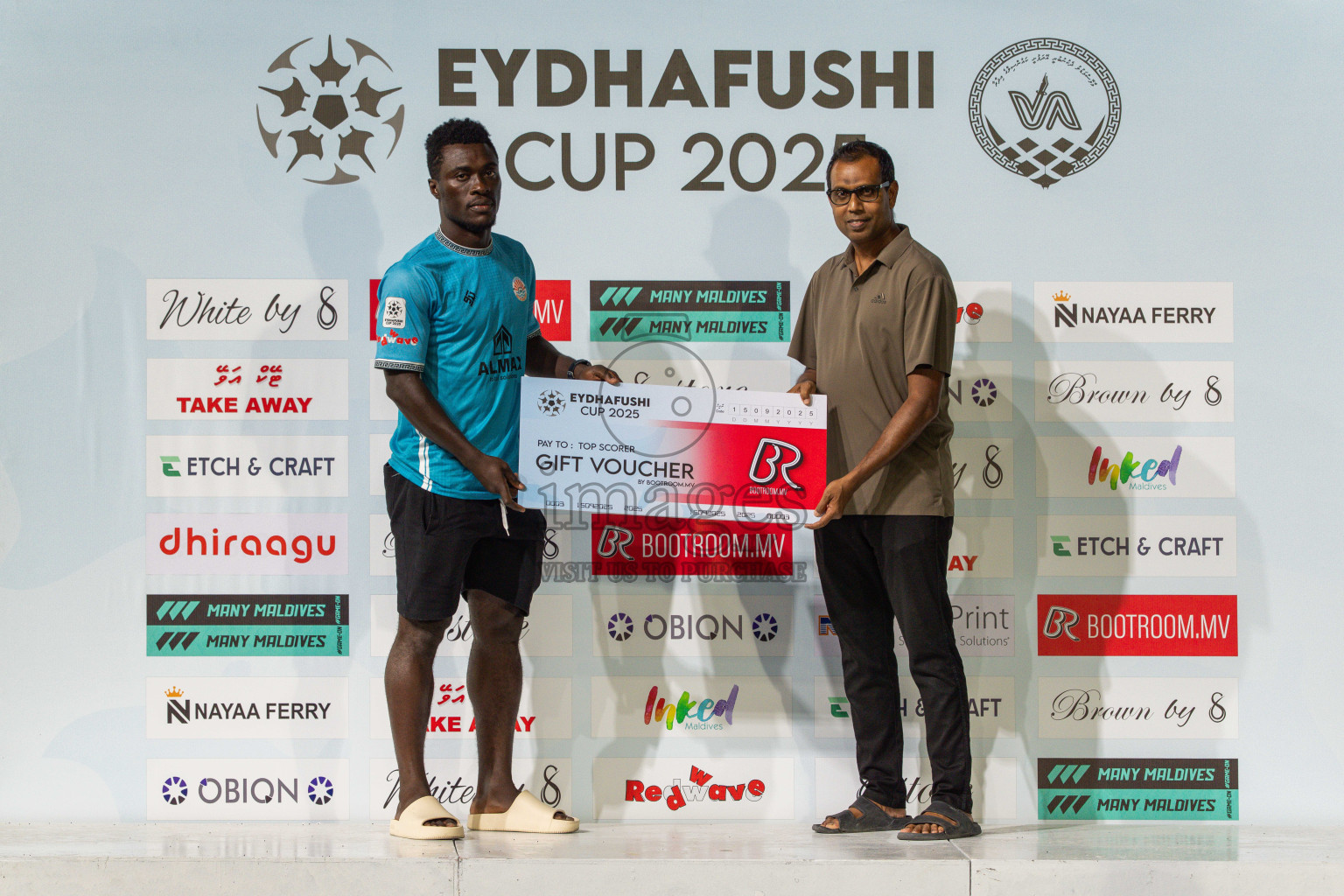 Final Match Irumathi Sports VS Velaa Sports Club in Day 9 of Eydhafushi Cup 2025 held in Eydhafushi Football Stadium at B. Eydhafushi, Maldives on Monday, 15th September 2025. Photos: Arif Rasheed / images.mv