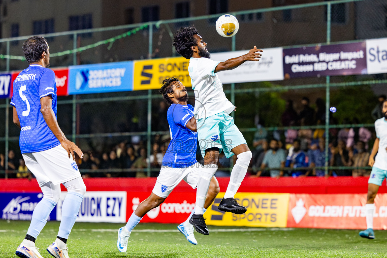 ADh Mahibadhoo vs ADh Omadhoo in Day 15 of Golden Futsal Challenge 2025 was held on Sunday, 19th January 2025, in Hulhumale', Maldives. Photos: Nausham Waheed / images.mv
