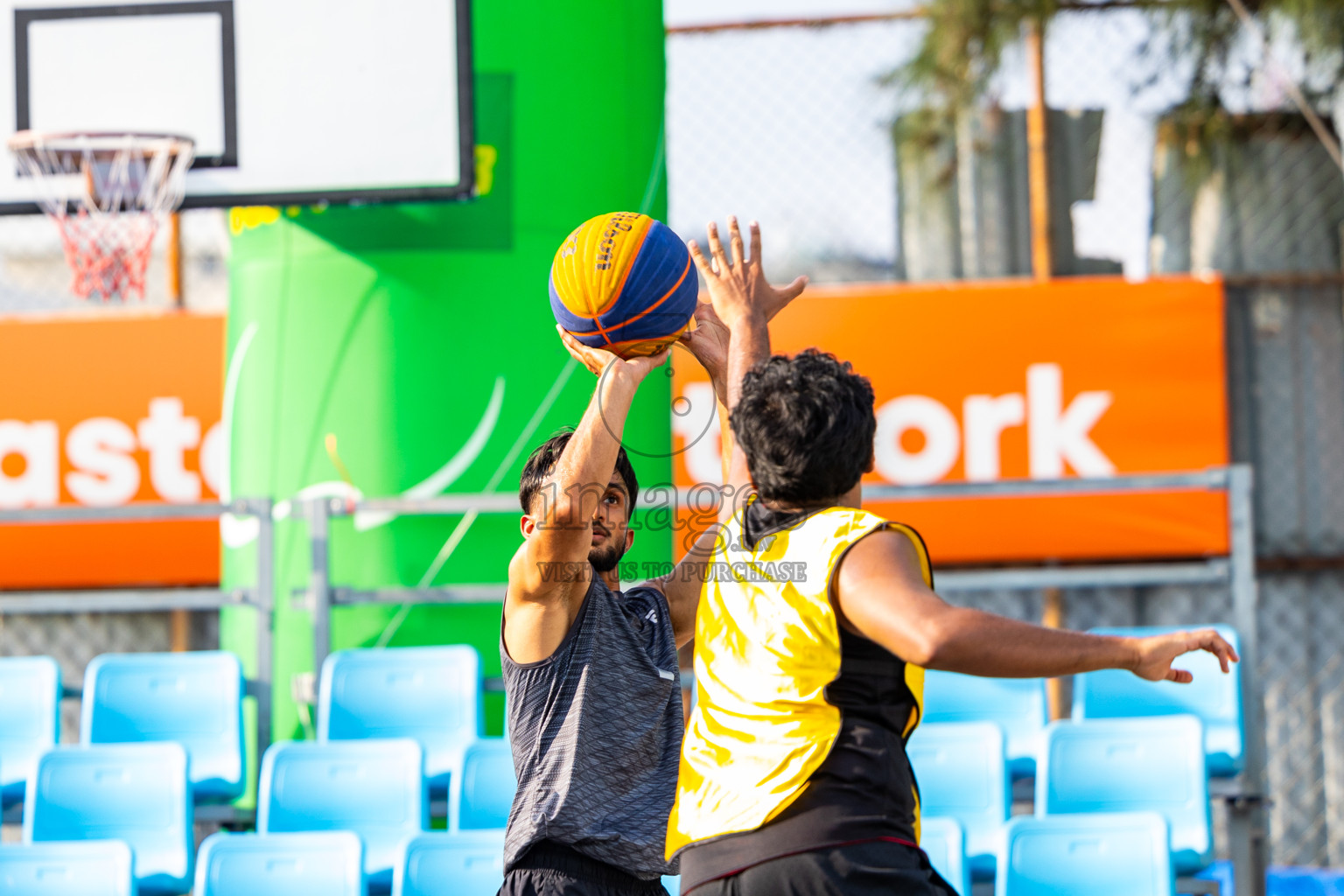 Day 5 of MILO Ramadan 3x3 Challenge 2024 was held in Ekuveni Outdoor Basketball Court at Male', Maldives on Saturday, 16th March 2024.
Photos: Mohamed Mahfooz Moosa / images.mv