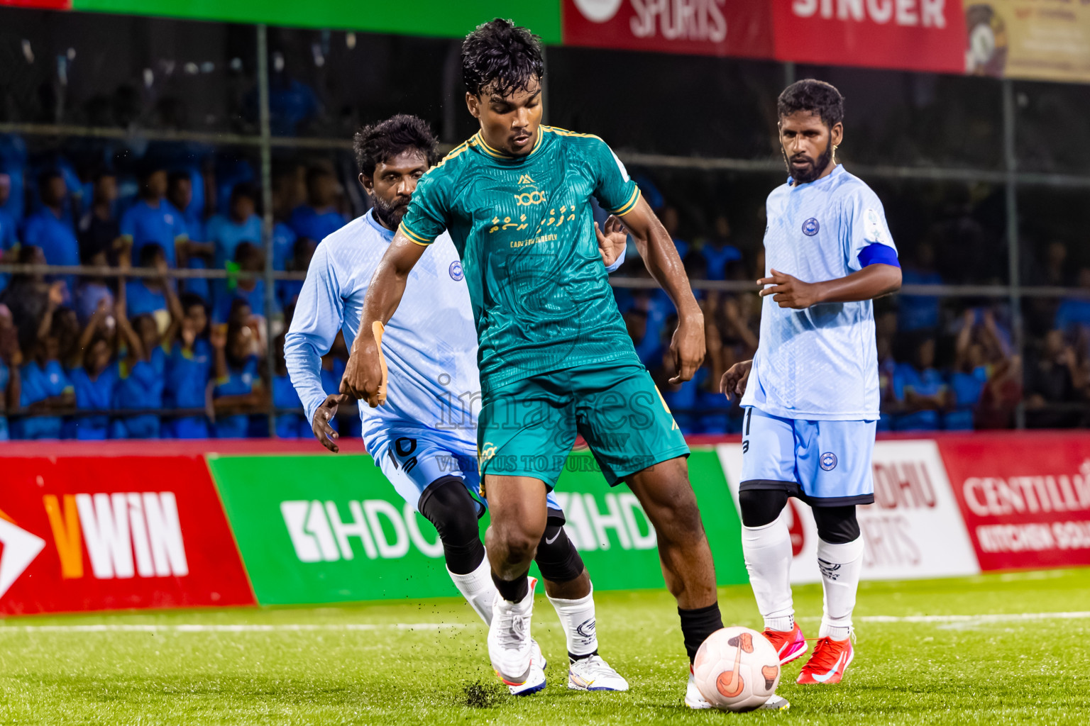 Team Badhahi vs Male City Council in Quater Finals of Club Maldives Cup Classic 2025 was held in Rehendi Futsal Ground, Hulhumale', Maldives on Saturday, 27th September 2025. Photos: Nausham Waheed / images.mv