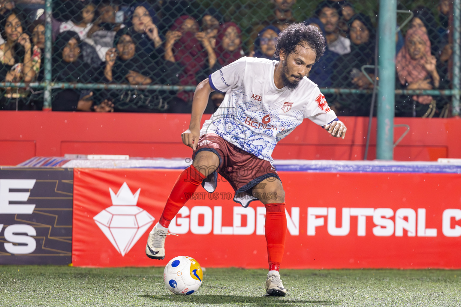Th Dhiyamigili vs Th Vilufushi  in Day 6 of Golden Futsal Challenge 2025 on Friday, 6th January 2025, in Hulhumale', Maldives
Photos: Ismail Thoriq / images.mv