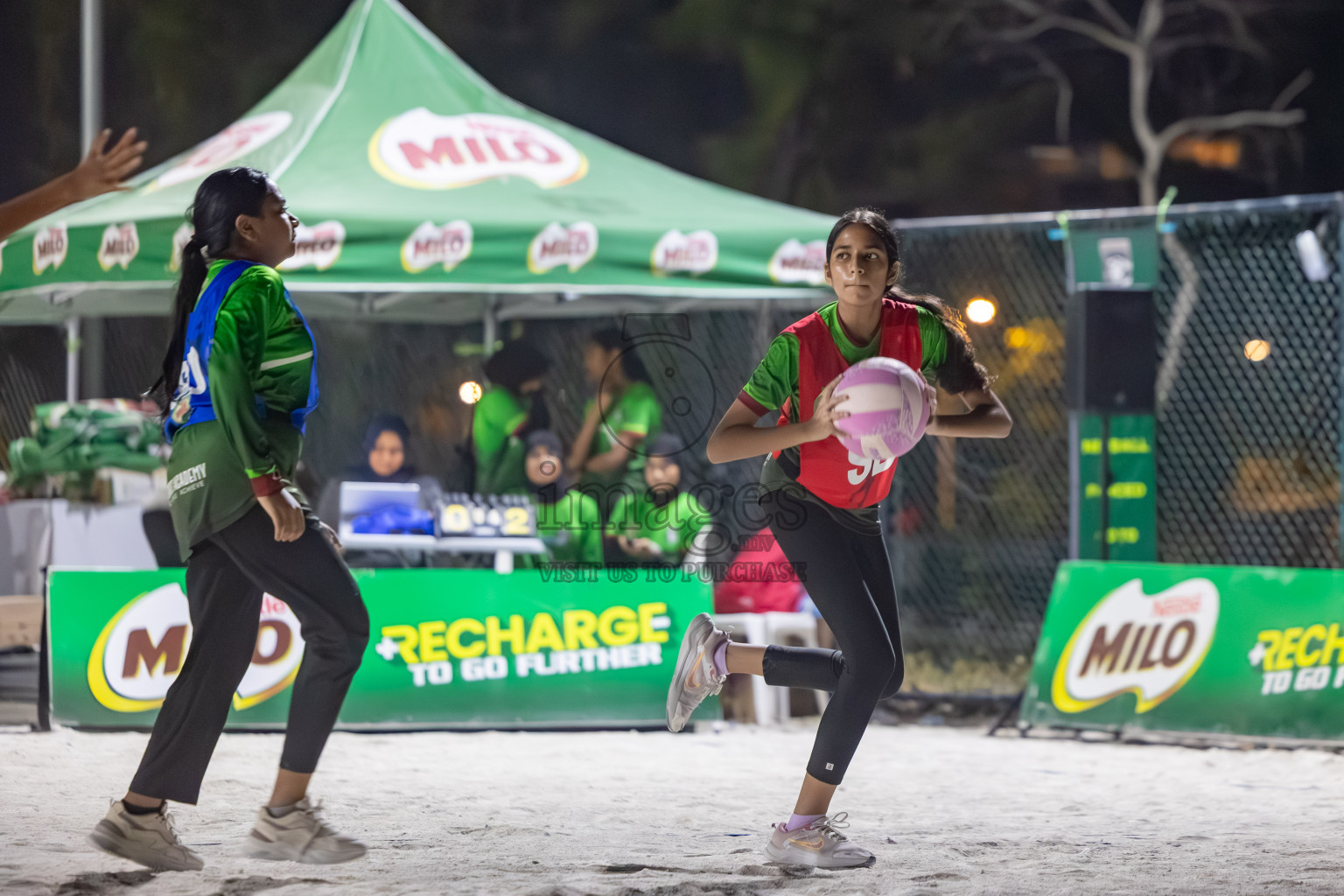Day 1 of MILO Netball Fest 2025 was held in Cental Park, Hulhumale', Maldives on Thursday, 20th November 2025. 

Photos: Hassan Simah / images.mv