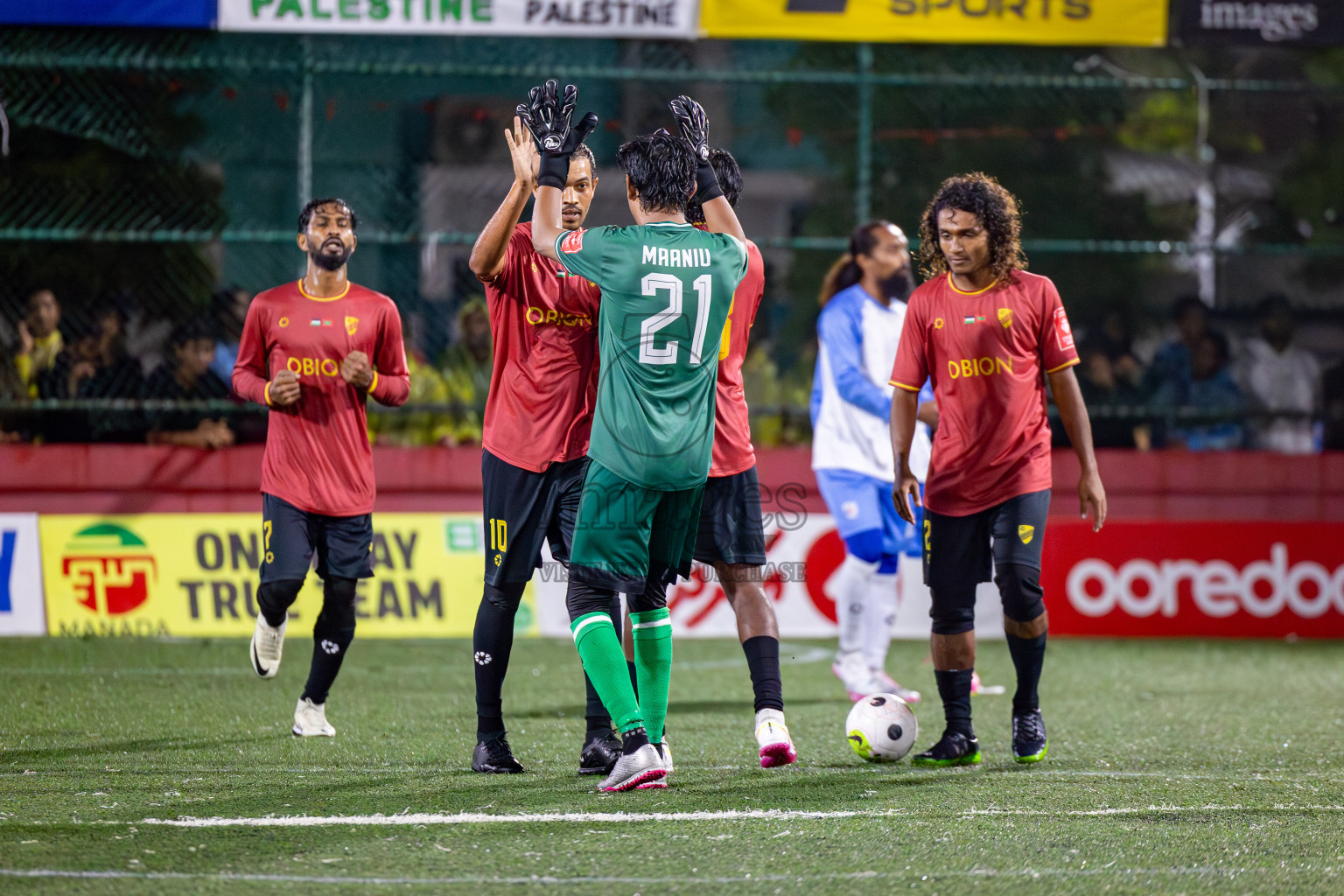 Dh. Kudahuvadhoo VS N. Kendhikulhudhoo in Round of 16 on Day 40 of Golden Futsal Challenge 2024 which was held on Tuesday, 27th February 2024, in Hulhumale', Maldives Photos: Hassan Simah / images.mv