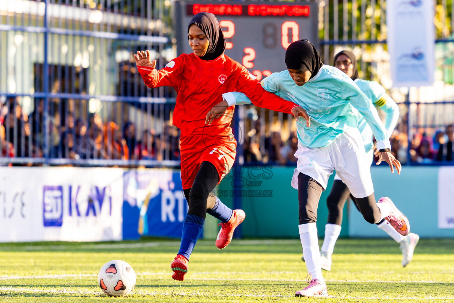Dhonfanu vs Eydhafushi in Day 1 of Better in Baa Futsal Fiesta 2025 Woman's division held in B. Eydhafushi, Maldives on Wednesday, 5th November 2025. Photos: Nausham Waheed / images.mv