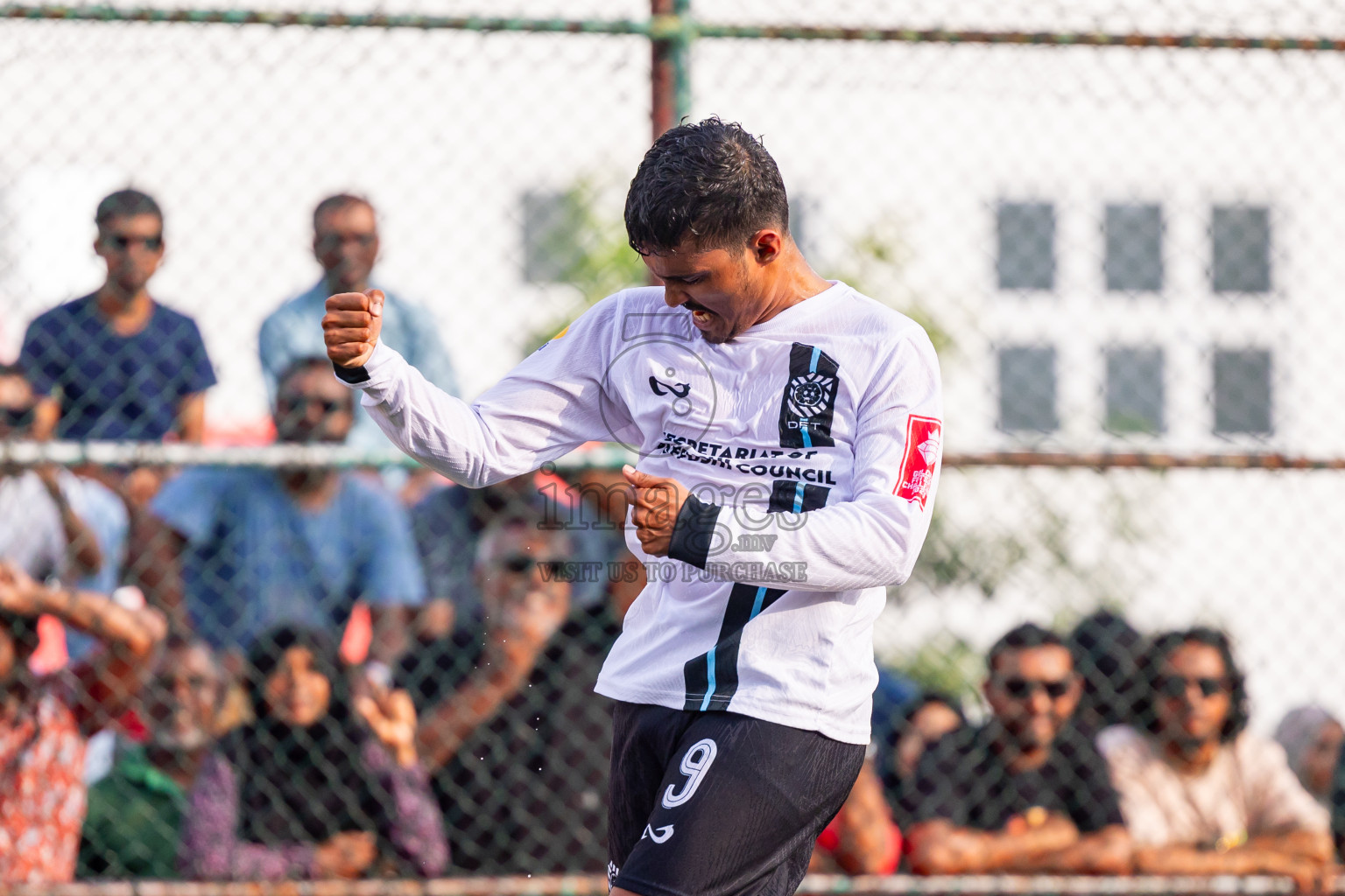 K Dhiffushi vs K Maafushi in Day 15 of Golden Futsal Challenge 2025 was held on Sunday, 19th January 2025, in Hulhumale', Maldives. Photos: Nausham Waheed / images.mv
