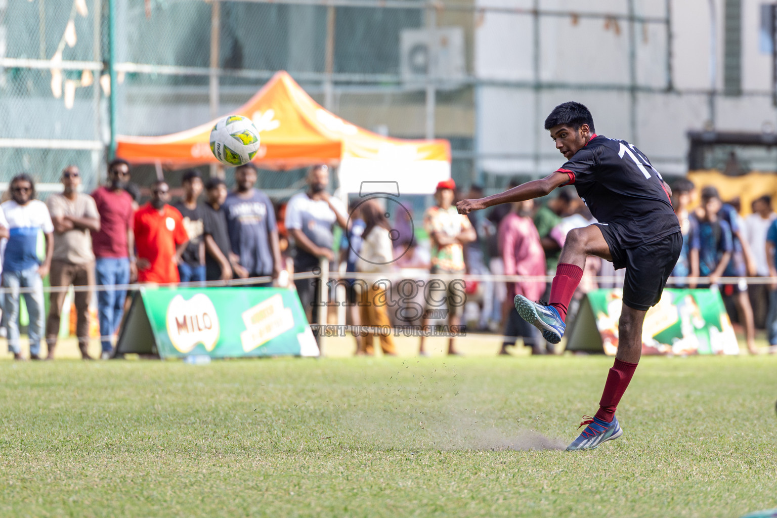 Day 2 of MILO Academy Championship 2024 held in Henveyru Stadium, Male', Maldives on Thursday, 1st November 2024. 
Photos:Hassan Simah / Images.mv