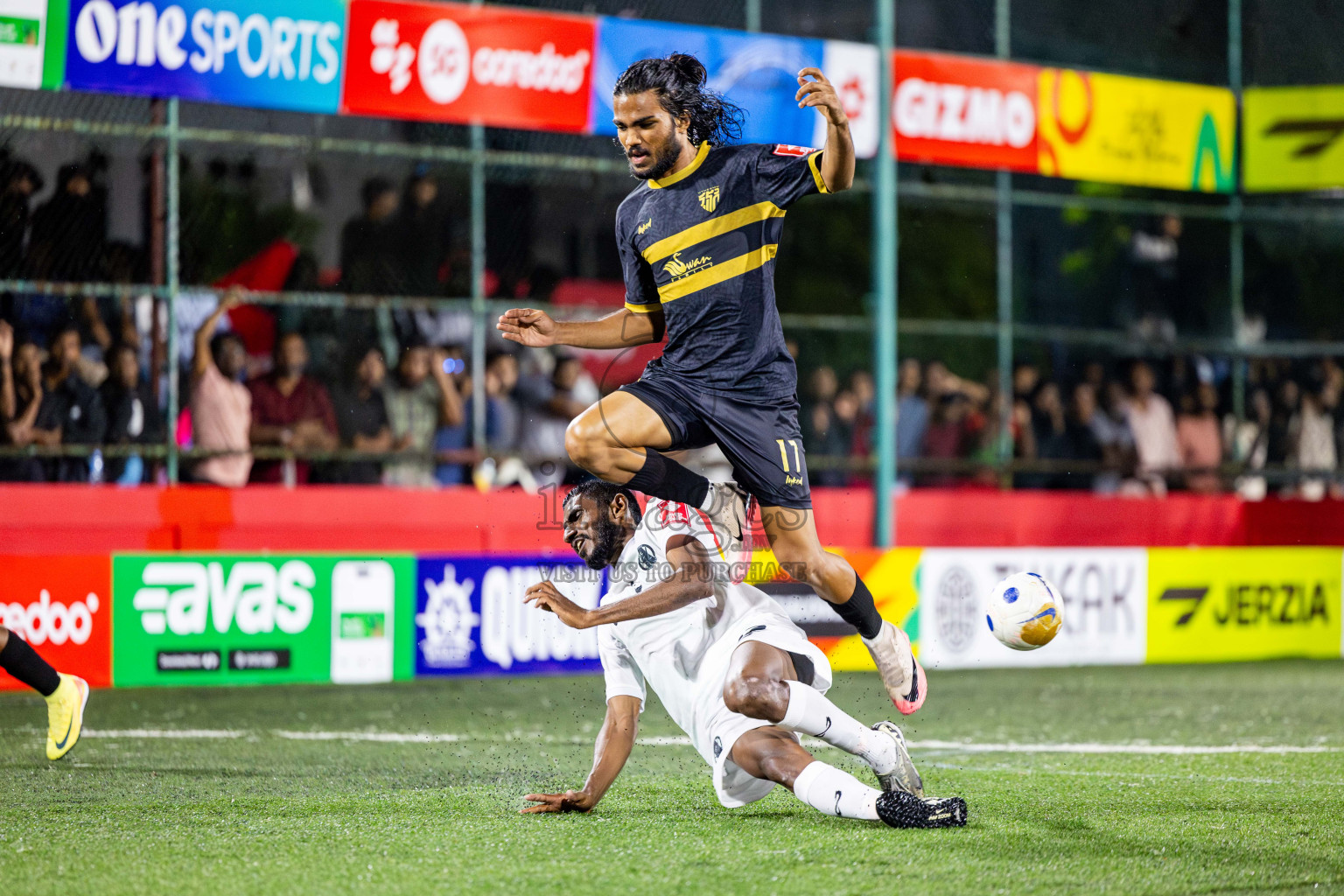 HA Utheem VS HA Ihavandhoo in Day 9 of Golden Futsal Challenge 2025 was held on Monday, 13th January 2025, in Hulhumale', Maldives Photos: Nausham Waheed , Ismail Thoriq / images.mv