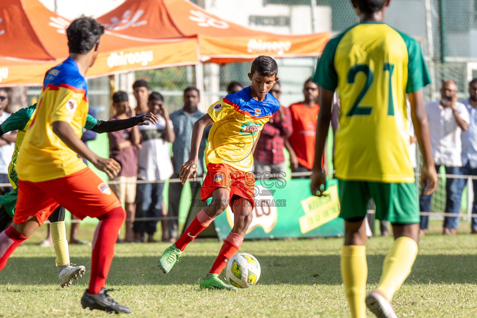 Day 2 of MILO Academy Championship 2024 held in Henveyru Stadium, Male', Maldives on Thursday, 1st November 2024. 
Photos:Hassan Simah / Images.mv