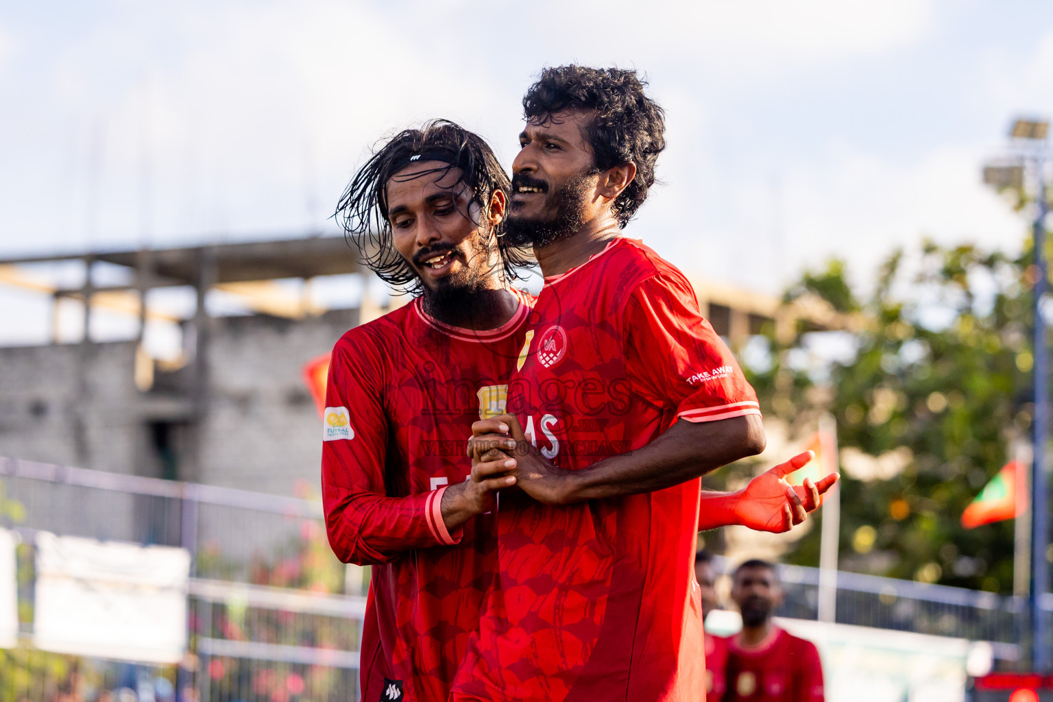 Eydhafushi vs Kudarikilu in Quater Finals of Better in Baa Futsal Fiesta 2025 Men's division held in B. Eydhafushi, Maldives on Thursday, 13th November 2025. Photos: Nausham Waheed / images.mv