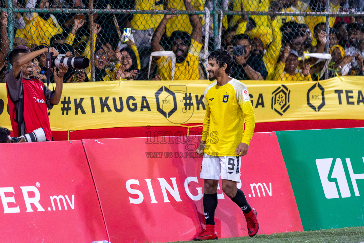 RRC vs MPL in the Semi Finals of Club Maldives Cup 2024 held in Rehendi Futsal Ground, Hulhumale', Maldives on Monday, 14th October 2024. 
Photos: Hassan Simah / images.mv