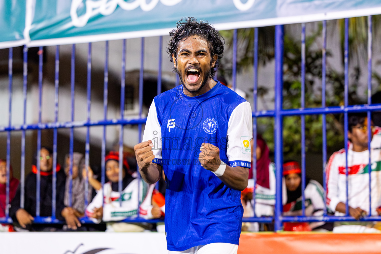 Goidhoo vs Hithaadhoo in Semi Finals of Better in Baa Futsal Fiesta 2025 Men's division held in B. Eydhafushi, Maldives on Saturday, 15th November 2025. Photos: Nausham Waheed / images.mv