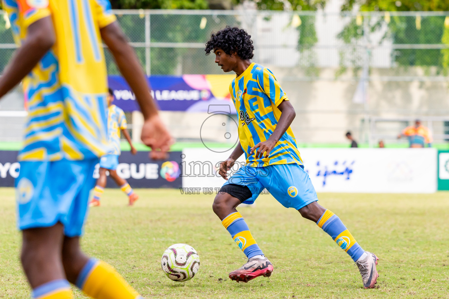 Club Valencia vs United Victory (U16) in Day 10 of Dhivehi Youth League 2024 held at Henveiru Stadium on Sunday, 15th December 2024. Photos: Nausham Waheed / Images.mv