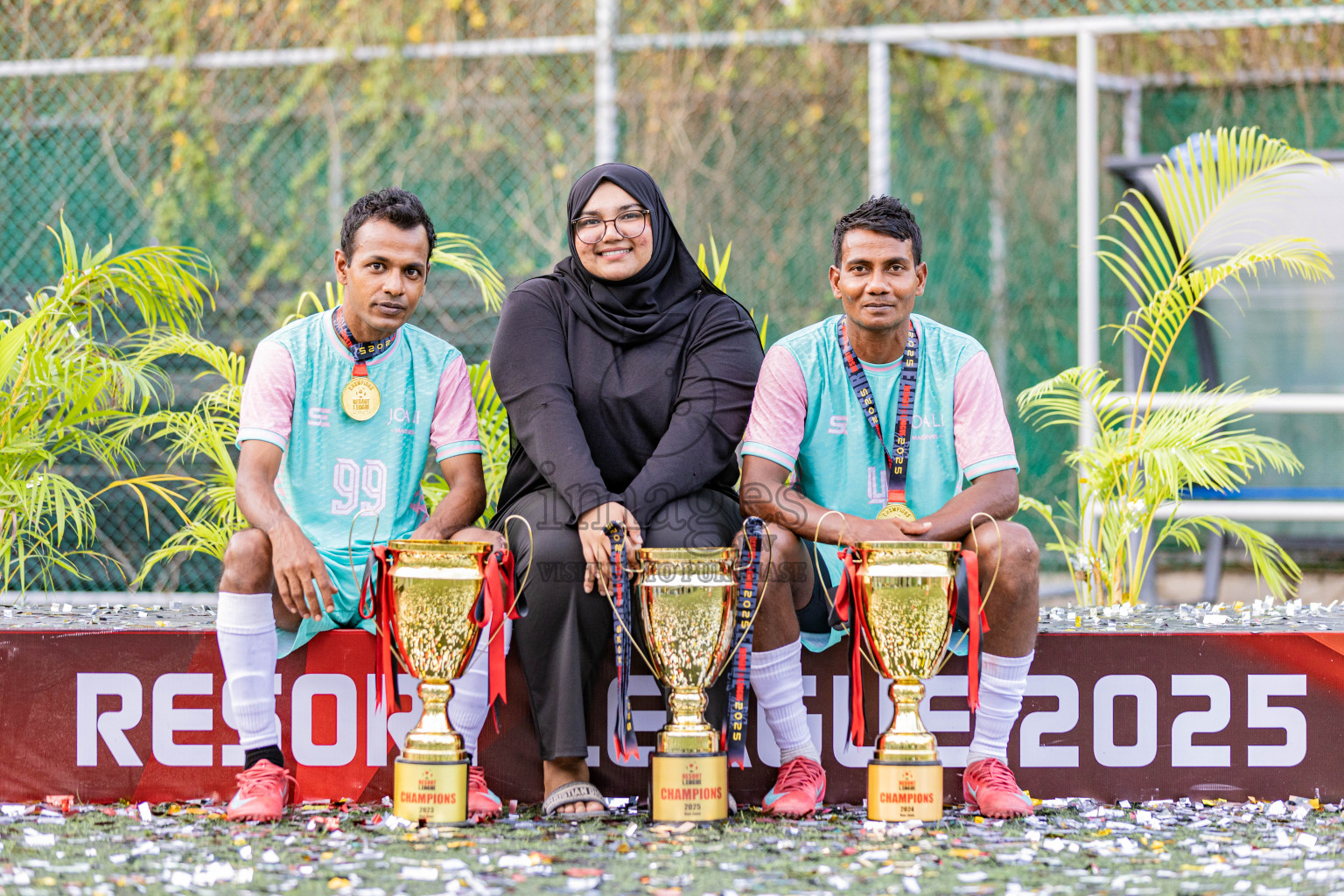 Resort League 2025 Raa Zone - Final Match
Joali vs kothaifaru in Resort League 2025 (Raa Zone) was held on Thursday, 21th august 2025 in JOALI Maldives Resort, Raa Atoll, Maldives. Photos: Areef Adam / images.mv