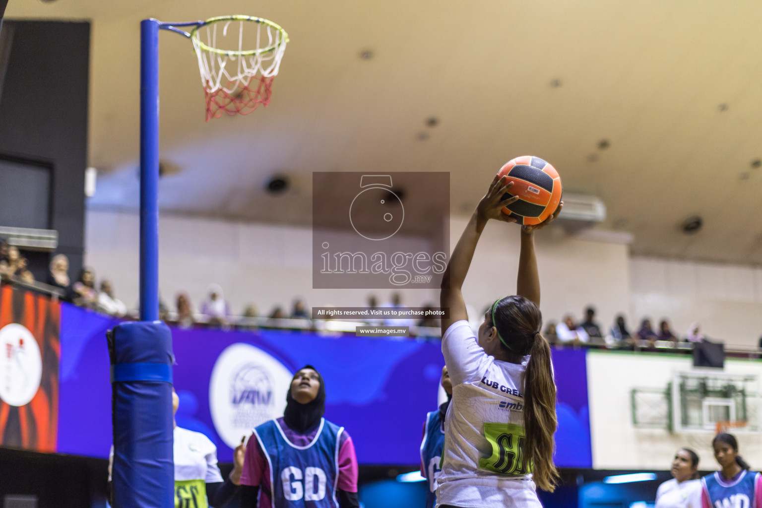 Sports Club Shining Star vs Club Green Streets in the Milo National Netball Tournament 2022 on 17 July 2022, held in Social Center, Male', Maldives. Photographer: Hassan Simah / Images.mv