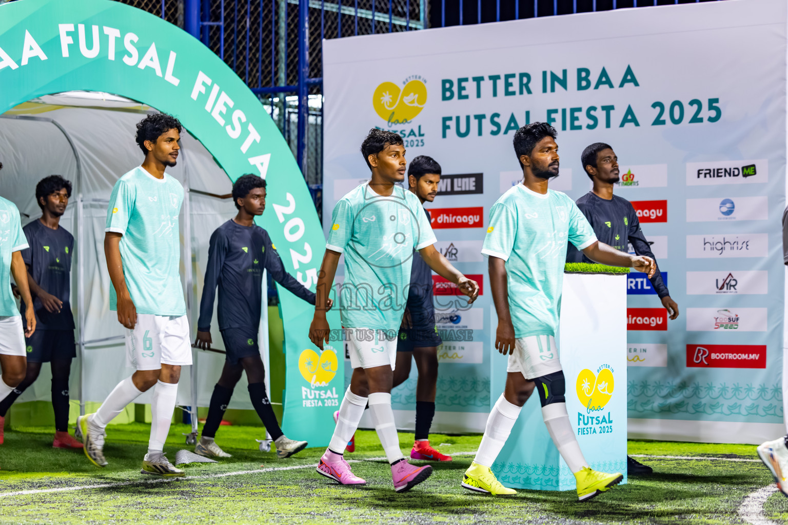 Dhonfan vs Fehendhoo in Day 1 of Better in Baa Futsal Fiesta 2025 Man's division held in B. Eydhafushi, Maldives on Wednesday, 5th November 2025. Photos: Nausham Waheed / images.mv