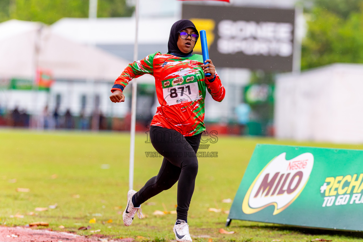 Day 6 of Inter-school Athletics Championship 2025 held in Ekuveni Synthetic Track, Male', Maldives on Sunday, 12th October 2025. Photos by: Nausham Waheed / Images.mv