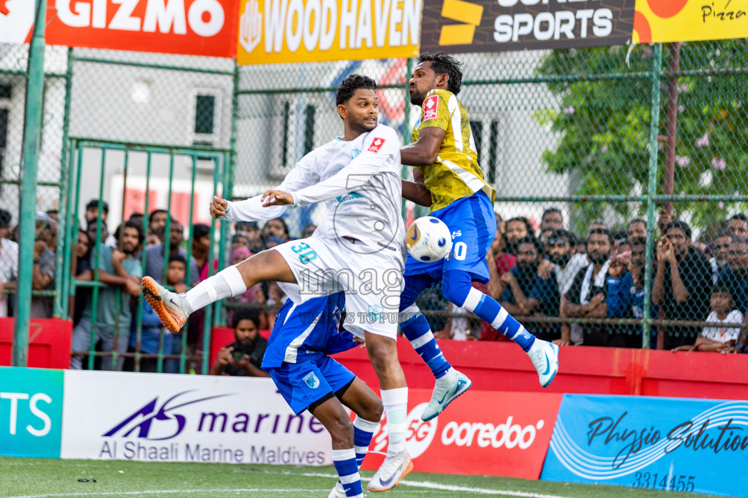 AA. Mathiveri VS AA. Thoddoo in Atoll Round Final on Day 20 of Golden Futsal Challenge 2025 was held on Friday, 24 January 2025, in Hulhumale', Maldives. 
Photos: Hassan Simah / images.mv