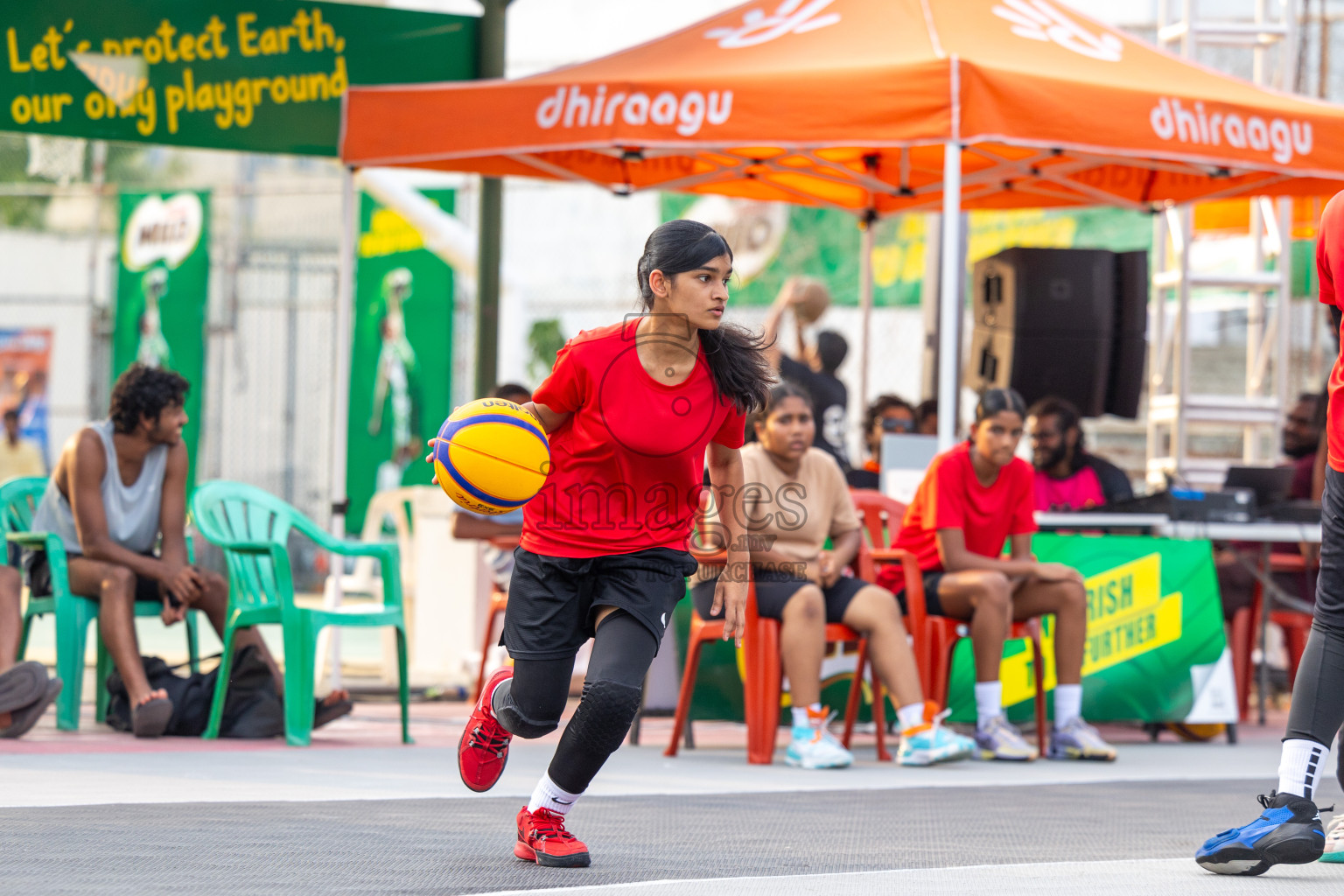 Day 1 of MILO Ramadan 3x3 Challenge 2024 was held in Ekuveni Outdoor Basketball Court at Male', Maldives on Tuesday, 12th March 2024. 
Photos: Ismail Thoriq / images.mv