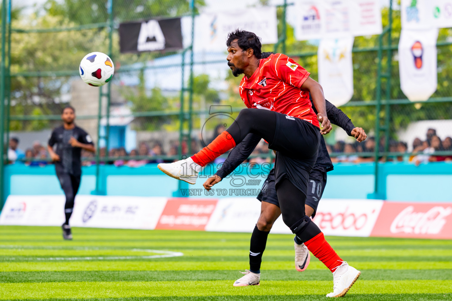 Raiymandhoo FC vs Dee Cee Jay SC in Day 1 of Laamehi Dhiggaru Ekuveri Futsal Challenge 2024 was held on Friday, 26th July 2024, at Dhiggaru Futsal Ground, Dhiggaru, Maldives Photos: Nausham Waheed / images.mv