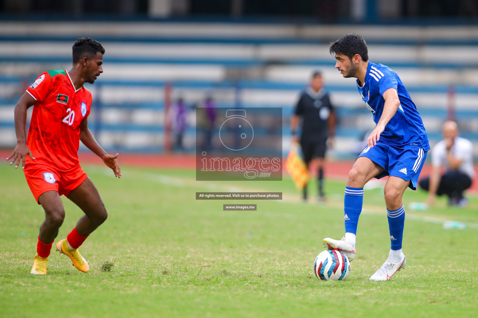 Kuwait vs Bangladesh in the Semi-final of SAFF Championship 2023 held in Sree Kanteerava Stadium, Bengaluru, India, on Saturday, 1st July 2023. Photos: Nausham Waheed, Hassan Simah / images.mv