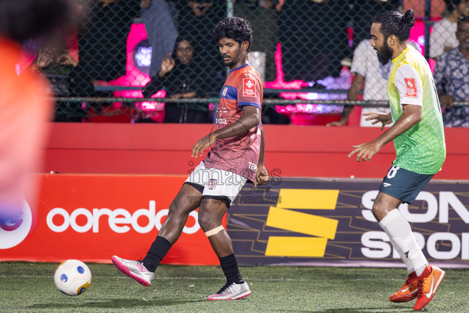 HDh Nellaidhoo vs HDh Vaikaradhoo in Day 9 of Golden Futsal Challenge 2025 was held on Monday, 13th January 2025, in Hulhumale', Maldives
Photos: Ismail Thoriq / images.mv