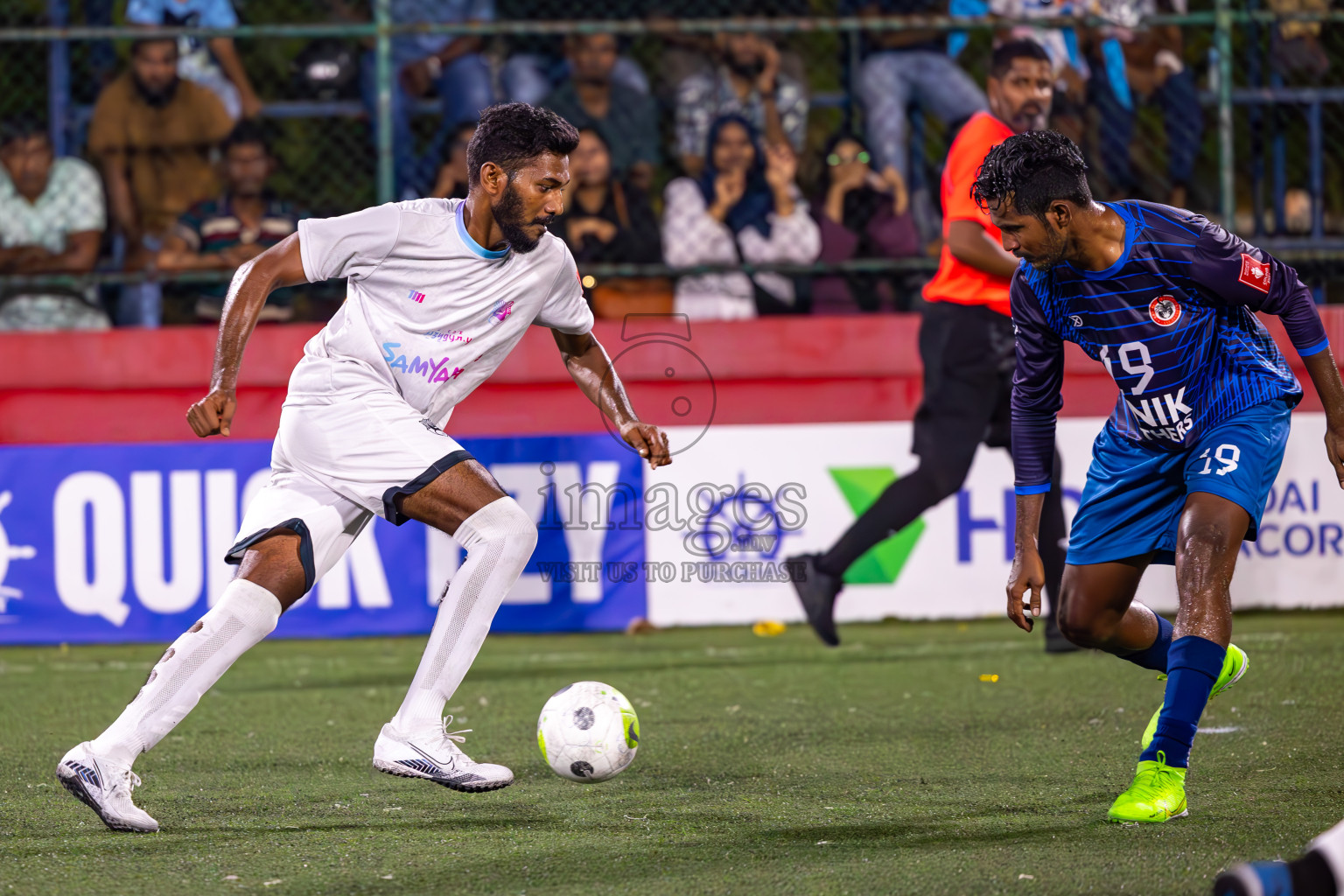 Lh Olhuvelifushi vs Lh Hinnavaru in Day 27 of Golden Futsal Challenge 2024 was held on Saturday , 10th February 2024 in Hulhumale', Maldives
Photos: Ismail Thoriq / images.mv