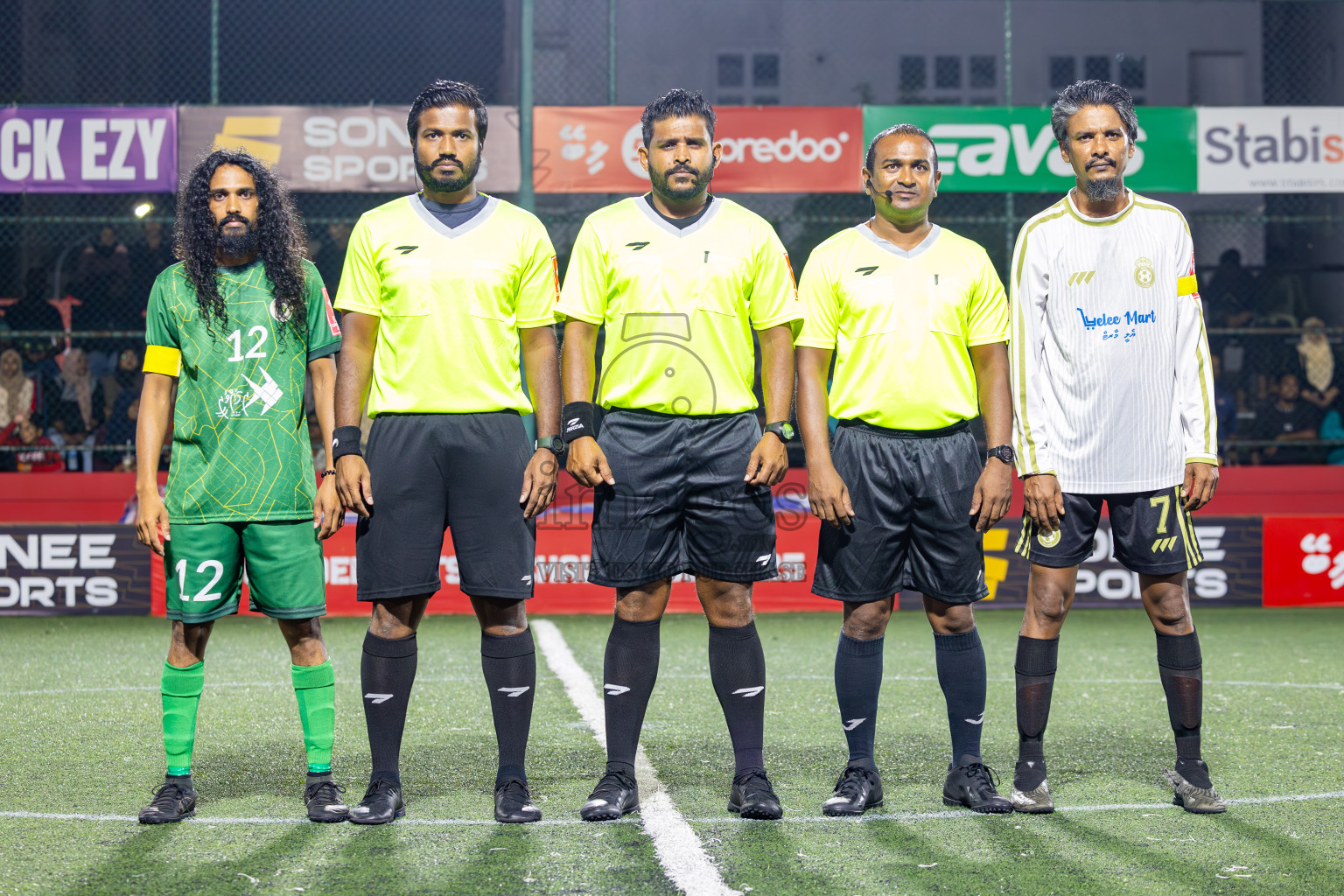 R Rasgetheemu vs R Maduvvari in Day 14 of Golden Futsal Challenge 2025 was held on Saturday, 18th January 2025, in Hulhumale', Maldives. Photos: Ismail Thoriq / images.mv
