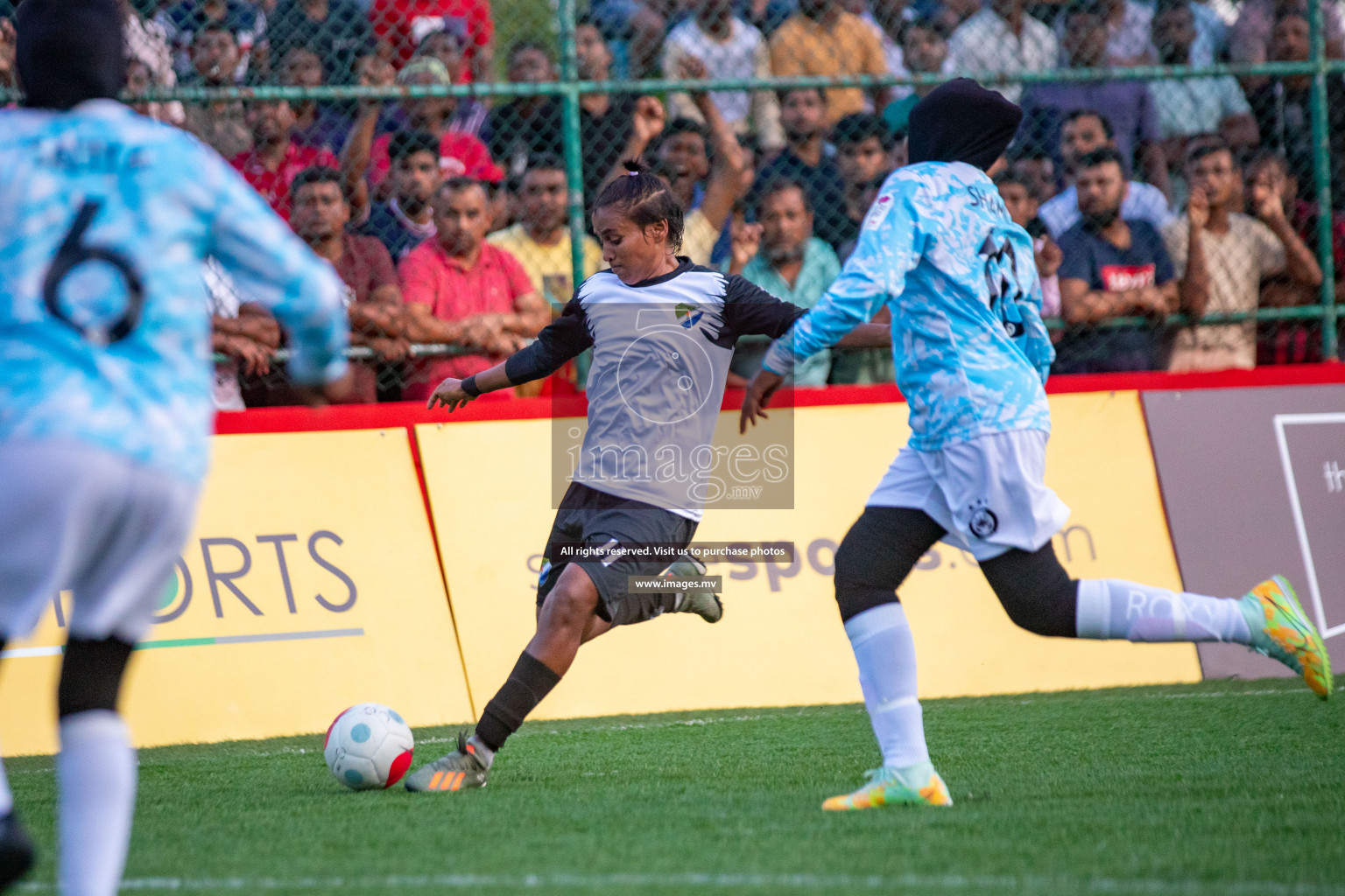 MPL vs DSC in Eighteen Thirty Women's Futsal Fiesta 2022 was held in Hulhumale', Maldives on Monday, 17th October 2022. Photos: Hassan Simah, Mohamed Mahfooz Moosa / images.mv