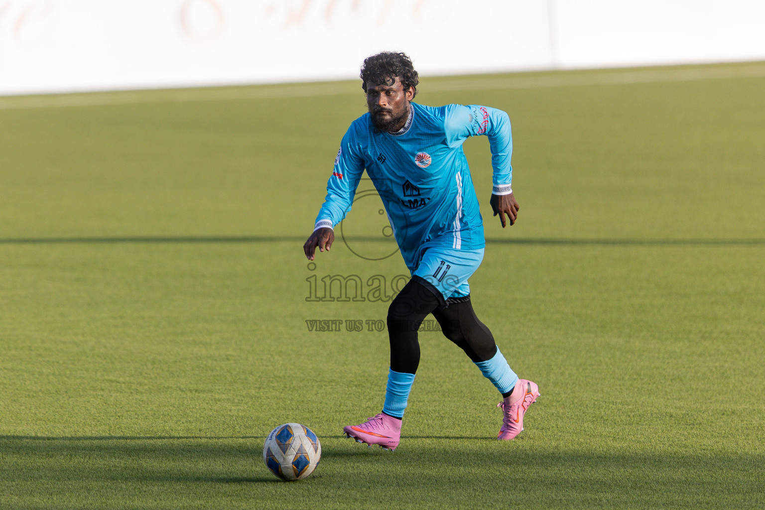 Irumathi FC VS Middle East in Day 5 of Eydhafushi Cup 2025 held in Eydhafushi Football Stadium at B. Eydhafushi, Maldives on Tuesday, 9th September 2025. Photos: Arif Rasheed / images.mv