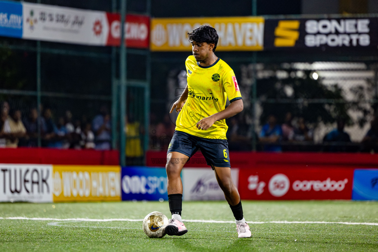 Gdh Gadhdhoo vs S Hithadhoo in zone round Day 30 of Golden Futsal Challenge 2025 was held on Monday , 3rd February 2025, in Hulhumale', Maldives. Photos: Nausham Waheed / images.mv