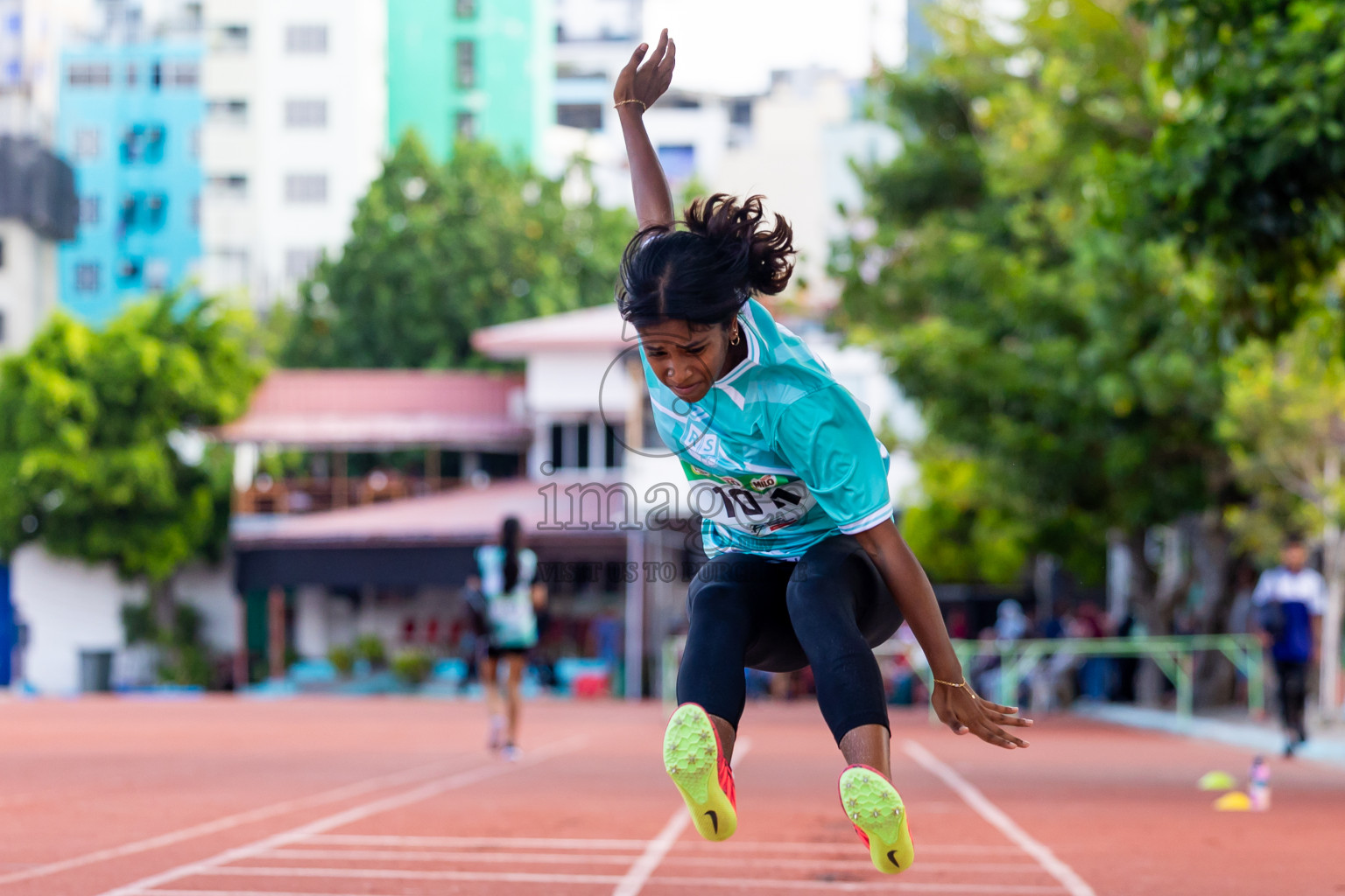 Day 2 of Inter-school Athletics Championship 2025 held in Ekuveni Synthetic Track, Male', Maldives on Tuesday, 07th October 2025. Photos by: Nausham Waheed / Images.mv