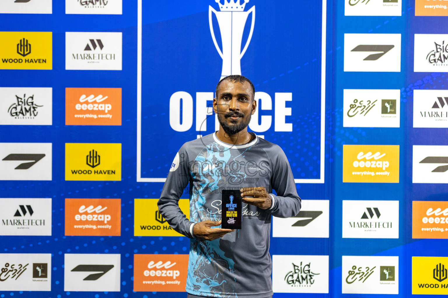 Hajj Club vs Silver Sands in Day 2 of Office League 2025 was held on Thursday, 17th April 2025 in Hulhumale', Maldives. Photos: Mohamed Mahfooz Moosa / images.mv