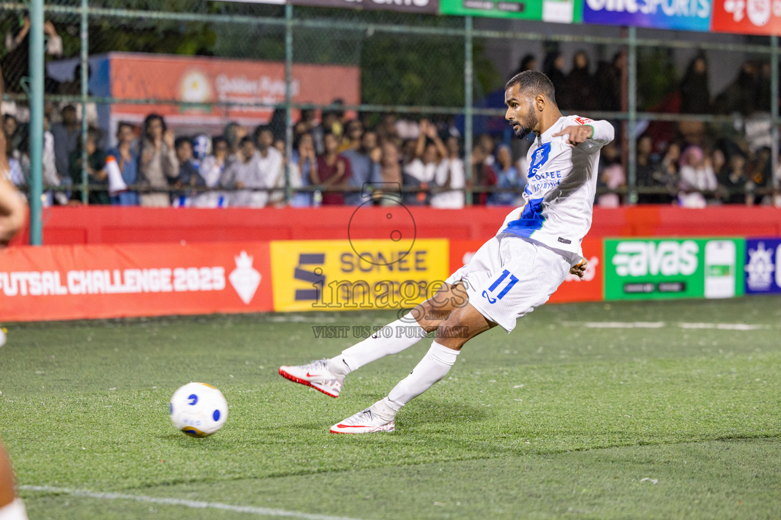 S Hithadhoo VS S MaradhooFeydhoo Atoll Round Semi-Final on Day 20 of Golden Futsal Challenge 2025 was held on Friday, 24 January 2025, in Hulhumale', Maldives. 
Photos: Hassan Simah / images.mv