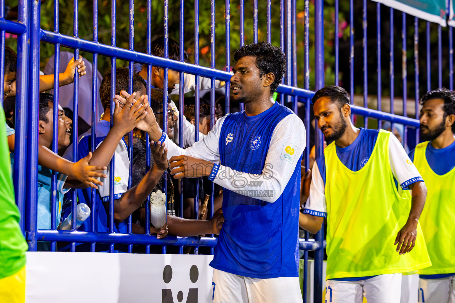 Goidhoo vs Hithaadhoo in Semi Finals of Better in Baa Futsal Fiesta 2025 Men's division held in B. Eydhafushi, Maldives on Saturday, 15th November 2025. Photos: Nausham Waheed / images.mv