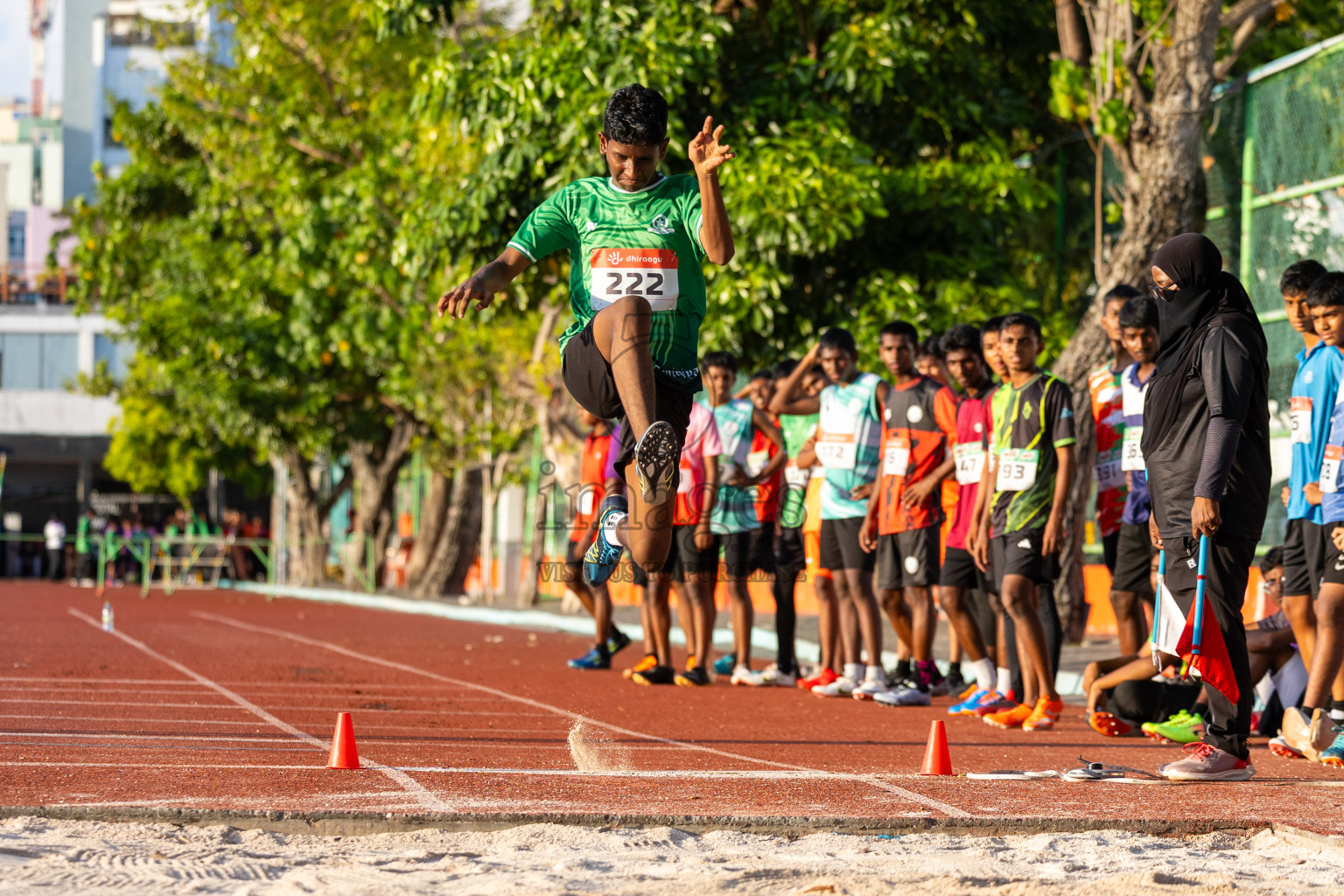 Day 4 of Inter-school Athletics Championship 2025 held in Ekuveni Synthetic Track, Male', Maldives on Thursday, 09th October 2025. Photos by: Raaif Yoosuf / Images.mv