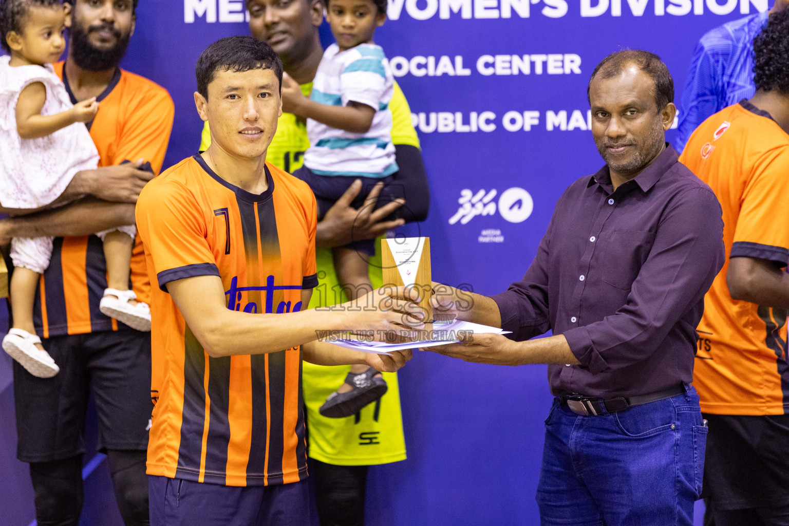 Final of Men's Division of Volleyball Association Cup 2023 held in Male', Maldives on Tuesday, 26th December 2023 at Social Center Indoor Hall Photos By: Nausham Waheed /images.mv