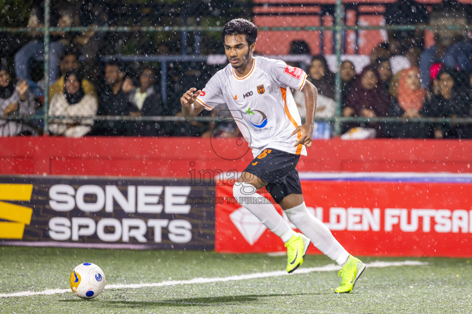 Th Gaadhiffushi vs Th Hirilandhoo  in Day 6 of Golden Futsal Challenge 2025 on Friday, 6th January 2025, in Hulhumale', Maldives
Photos: Ismail Thoriq / images.mv