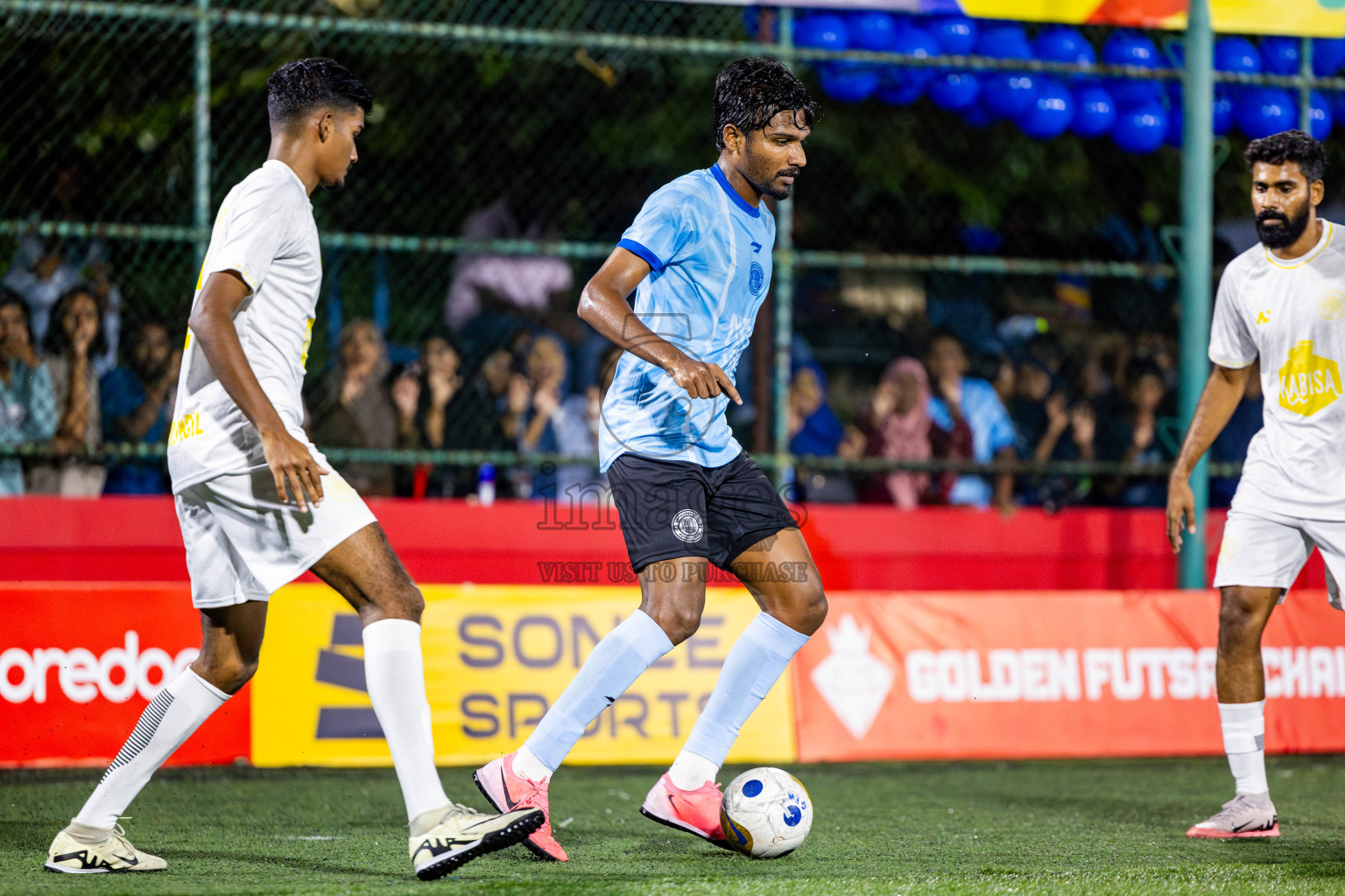 Hdh Neykurendhoo VS Hdh Finey in Day 9 of Golden Futsal Challenge 2025 was held on Monday, 13th January 2025, in Hulhumale', Maldives Photos: Nausham Waheed , Ismail Thoriq / images.mv