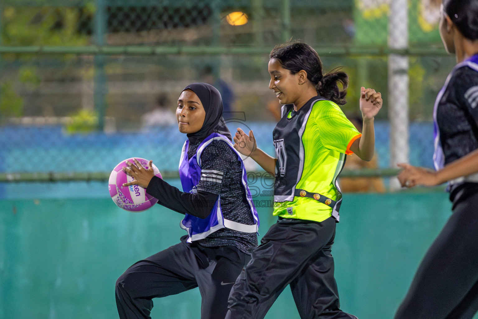 Sports Club Shining Star vs Sports Club Shining Skylark in Division 1 of National Netball Tournament 2025 held in Ekuveni Netball Court at Male', Maldives on Friday, 23rd May 2025. Photos: Mohamed Mahfooz Moosa / images.mv