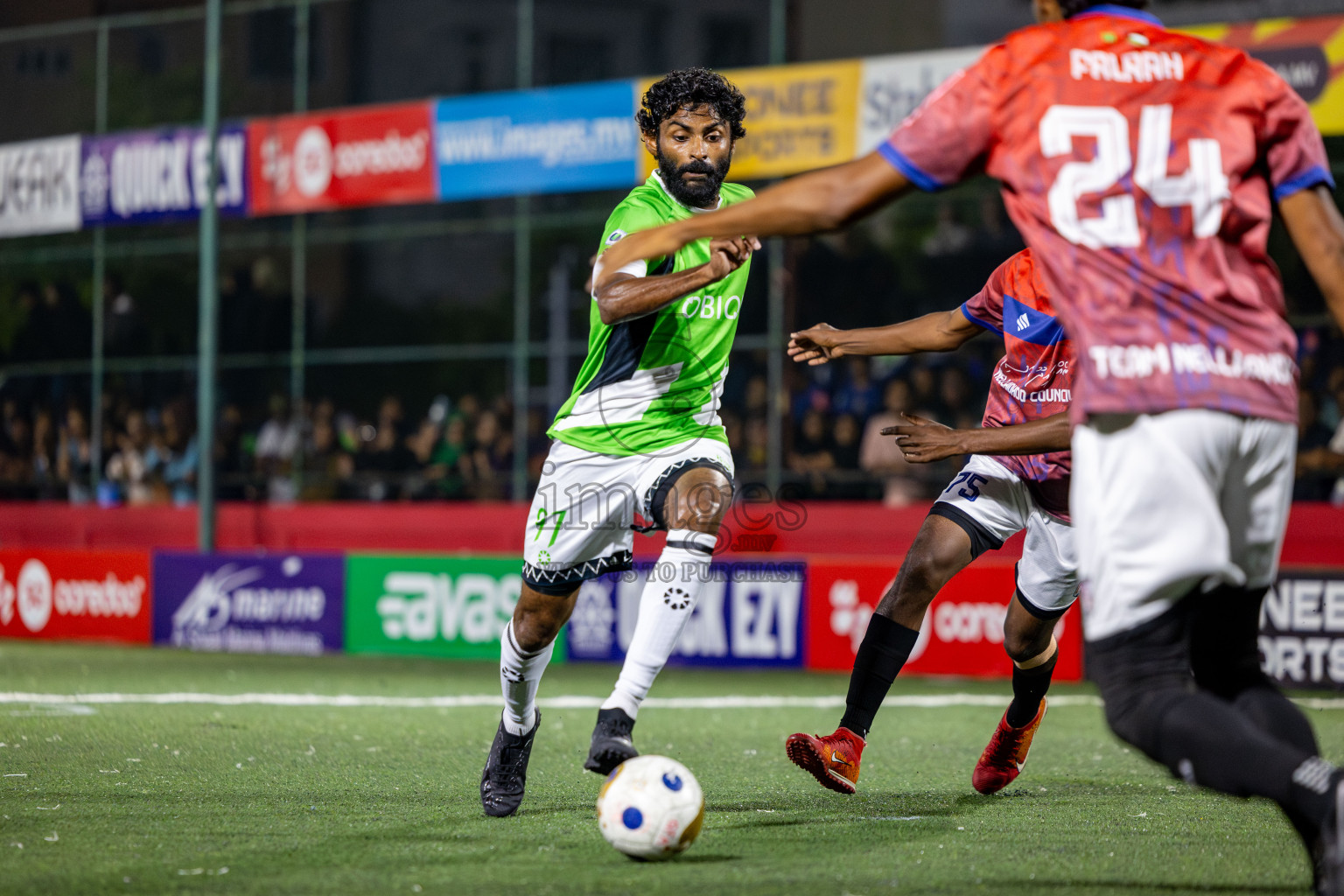 HDh Naivaadhoo vs HDh Nellaidhoo in Day 13 of Golden Futsal Challenge 2025 was held on Friday, 17th January 2025, in Hulhumale', Maldives. Photos: Nausham Waheed / images.mv