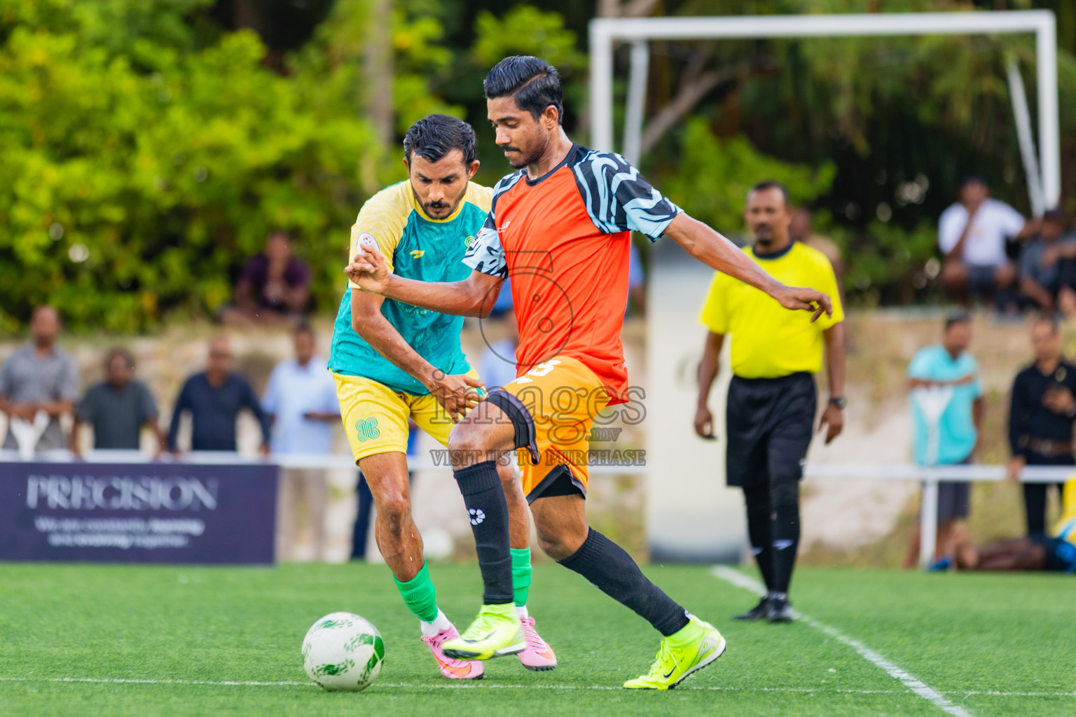 Patina vs Oblu Sangeli in Resort League 2025 (North Male Zone) day 14 was held on Tuesday, 16th September 2025 in One And Only Reethi Rah Maldives Resort, Photos: Areef Adam / images.mv